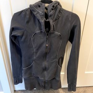 Black Lululemon scuba full zip up size 4.
